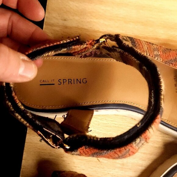 Call It Spring Womens Southwestern Hook and Loop Strap Sandals 7.5 - Picture 8 of 8